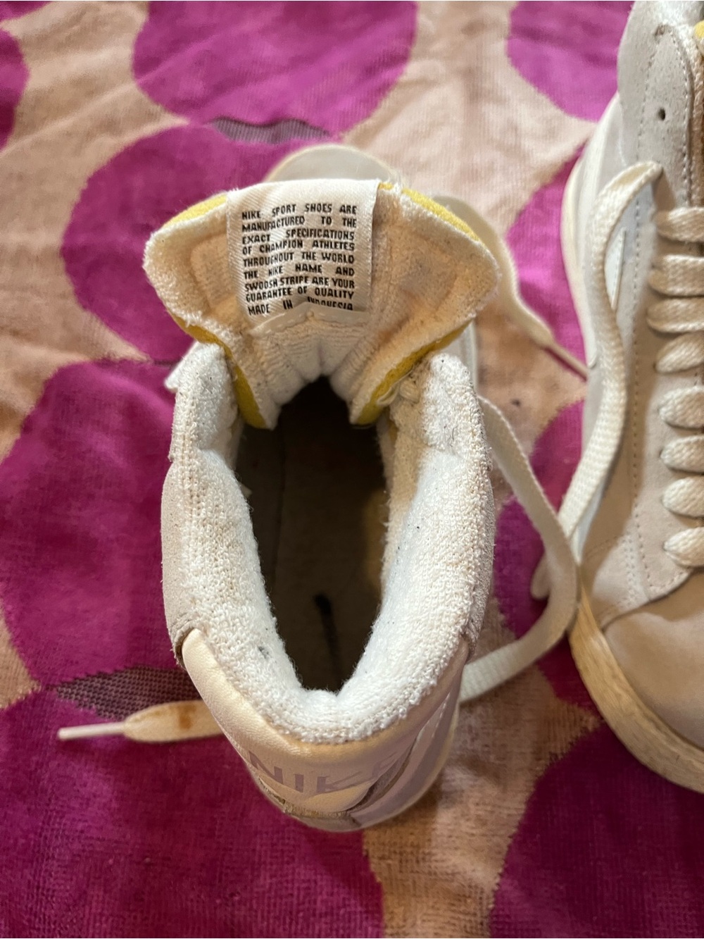 Nike Blazer Mid '77 Vintage High Top Sneakers in Light Bone Alabaster - Picture 8 of 15